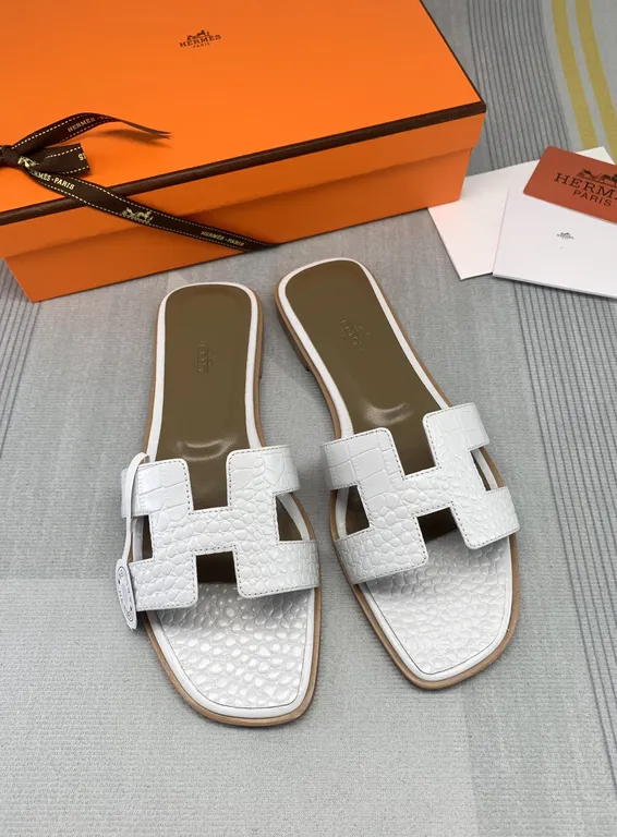 Hermes Shoe 